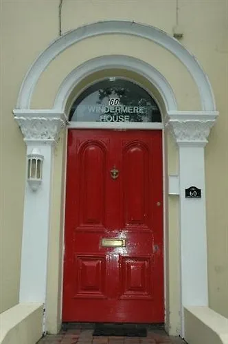 Windermere Guest House Belfast 2*,